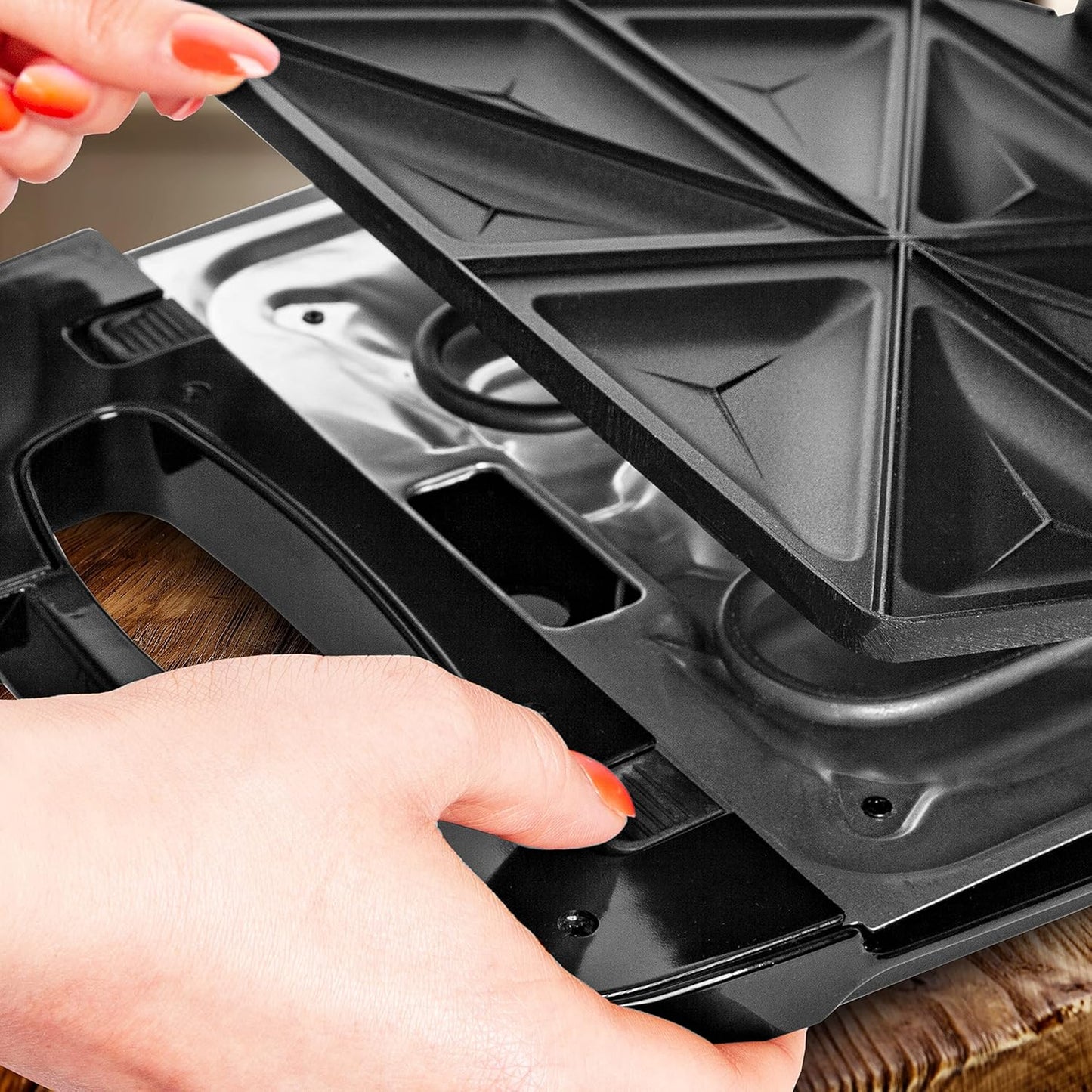 3-in-1 Electric Grill & Snack Maker with Plates